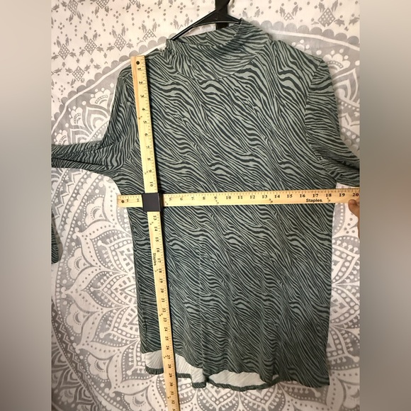 Wonderly Gray Zebra Pattern Top - Picture 3 of 5